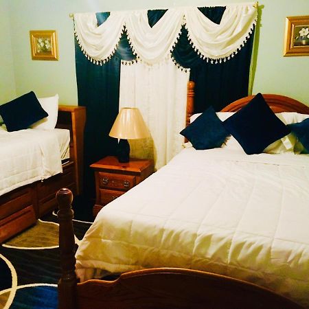 2 Bedroom Sleeps 6 Spacious Luxury Apartment 79 Montgomery Zewnętrze zdjęcie